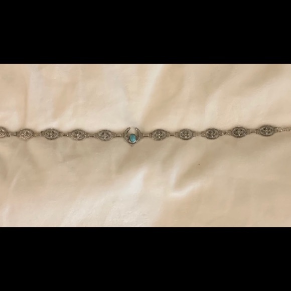 Choker Necklace - Picture 4 of 7